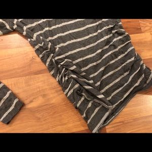 Liz Lange Tops - Maternity Striped long sleeve shirt Liz Lange Tops - Maternity Striped long sleeve shirt